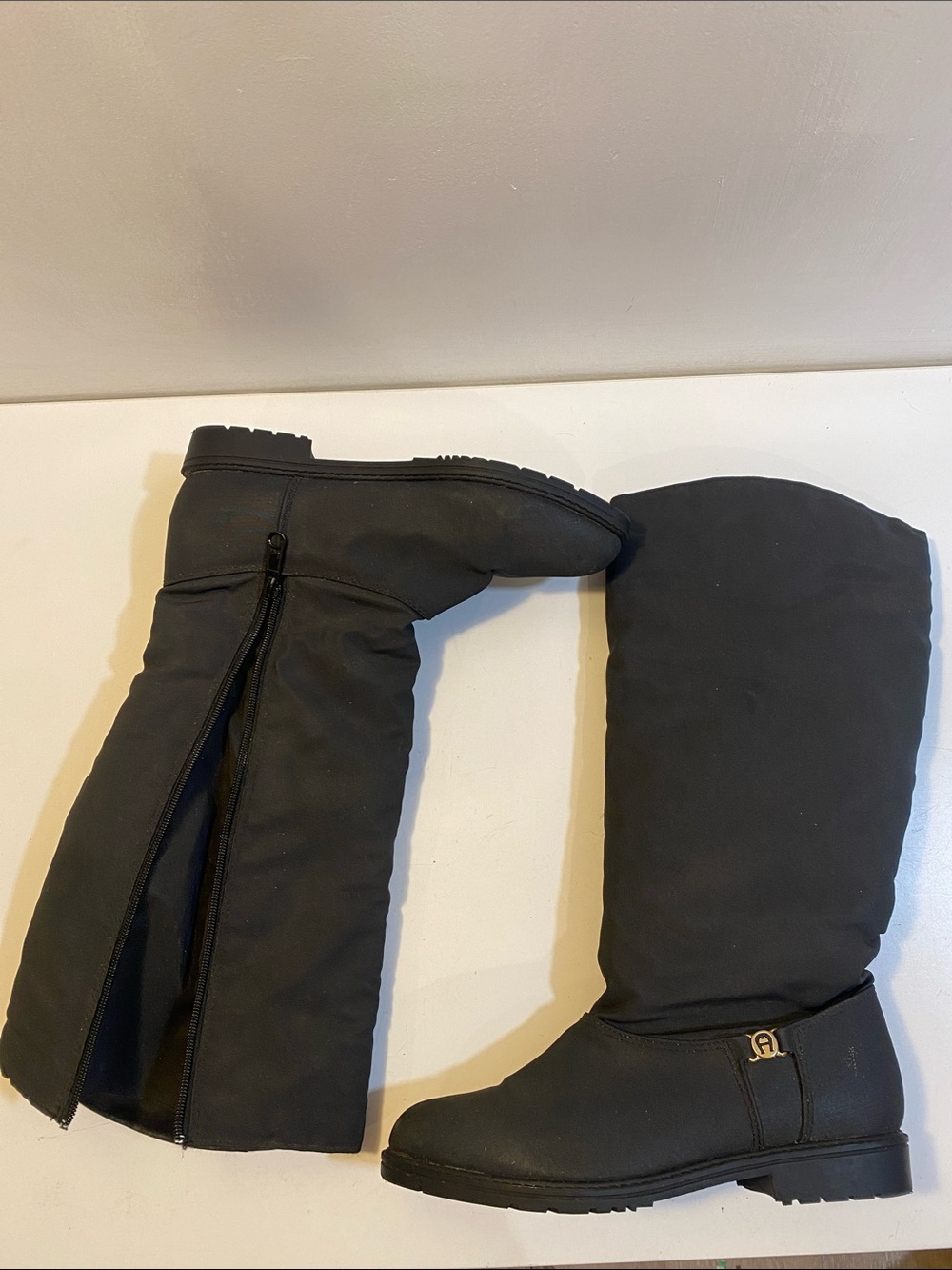 ETIENNE AIGNER Black Tall Women's Fleece Inside Winter Boots Sz 7